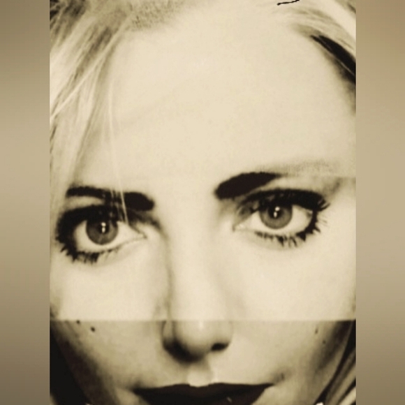 🌙Meet your Posher, Jess🌙 - Picture 7 of 9